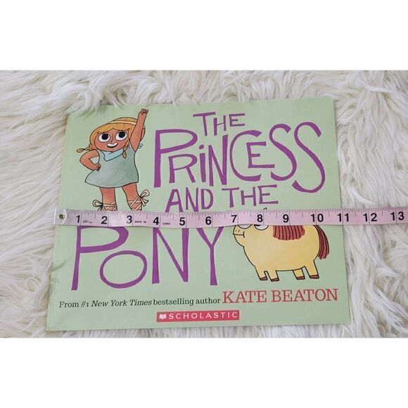 The Princess and The Pony by Kate Beaton Scholastic Chrildrens Book - Picture 7 of 7